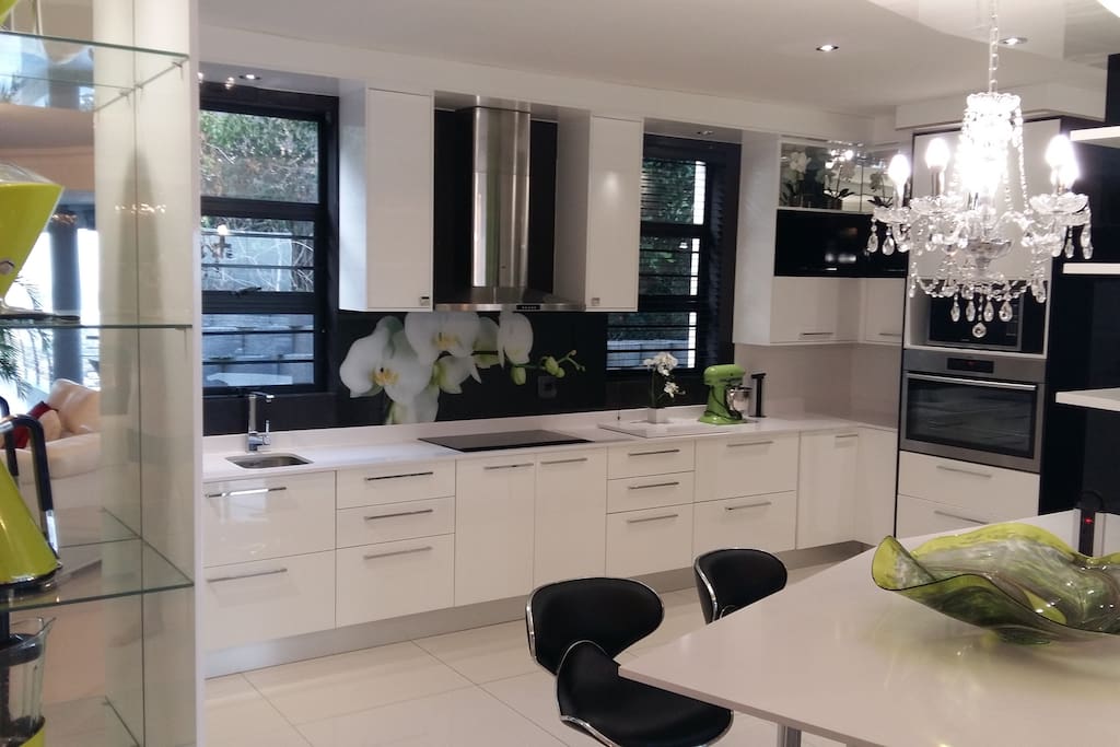Modern kitchen