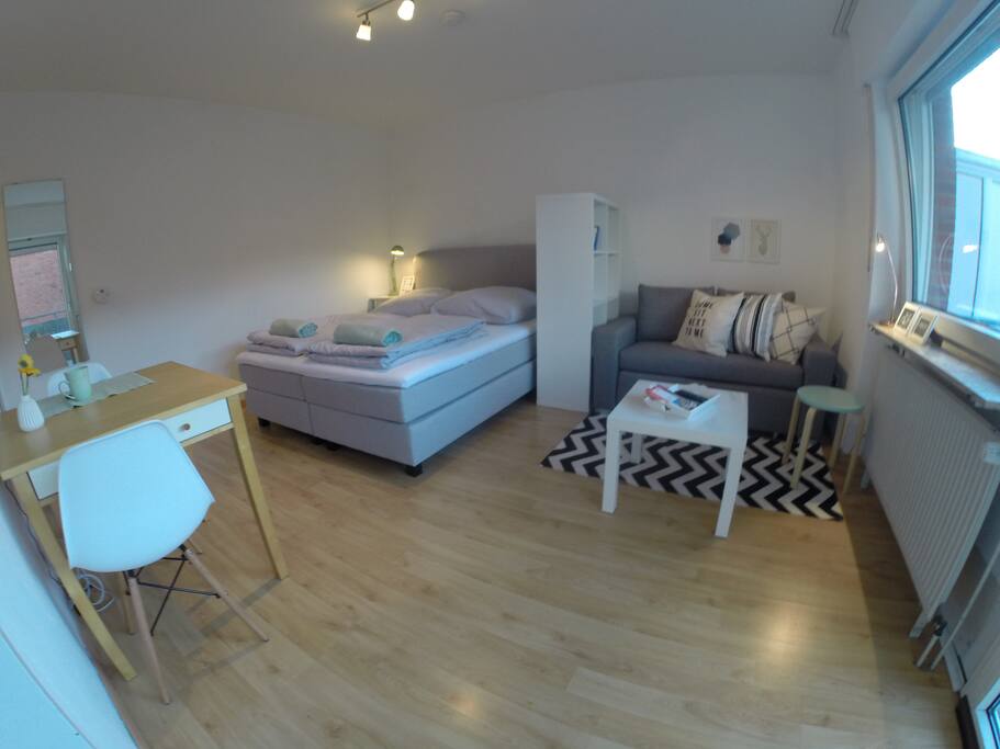 Die Wohnung bietet ausreichend Platz und ist nicht zugestellt.