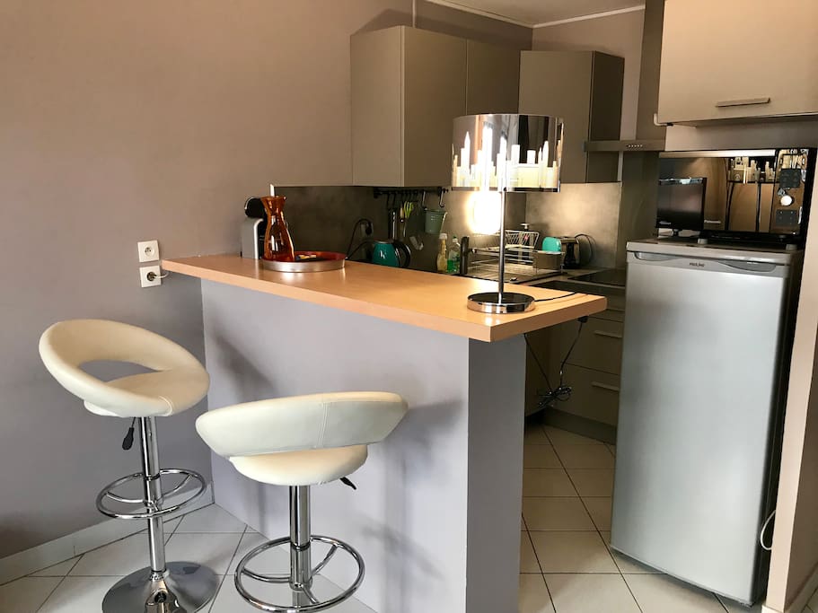Vue Bar et Cuisine