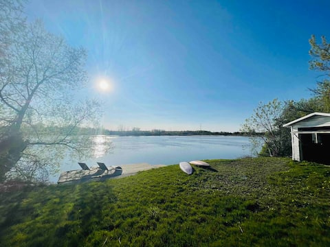 Waterfront and heritage house for max enjoyment