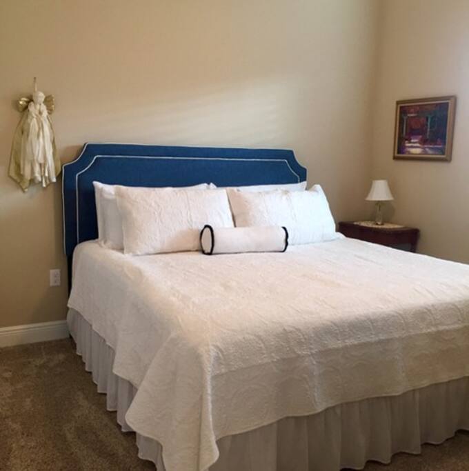 King size Bed