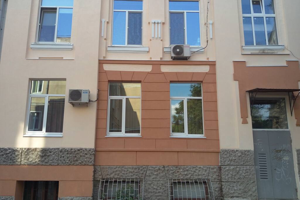 Street View - Вид с улицы на дом