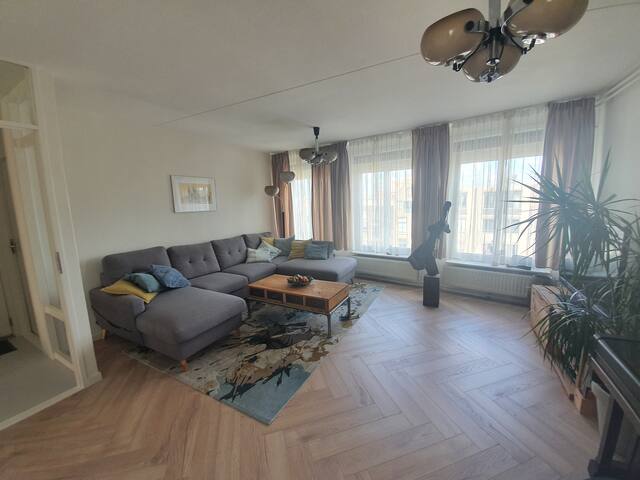 80m2 appartement in the center of Amsterdam gallery image 4
