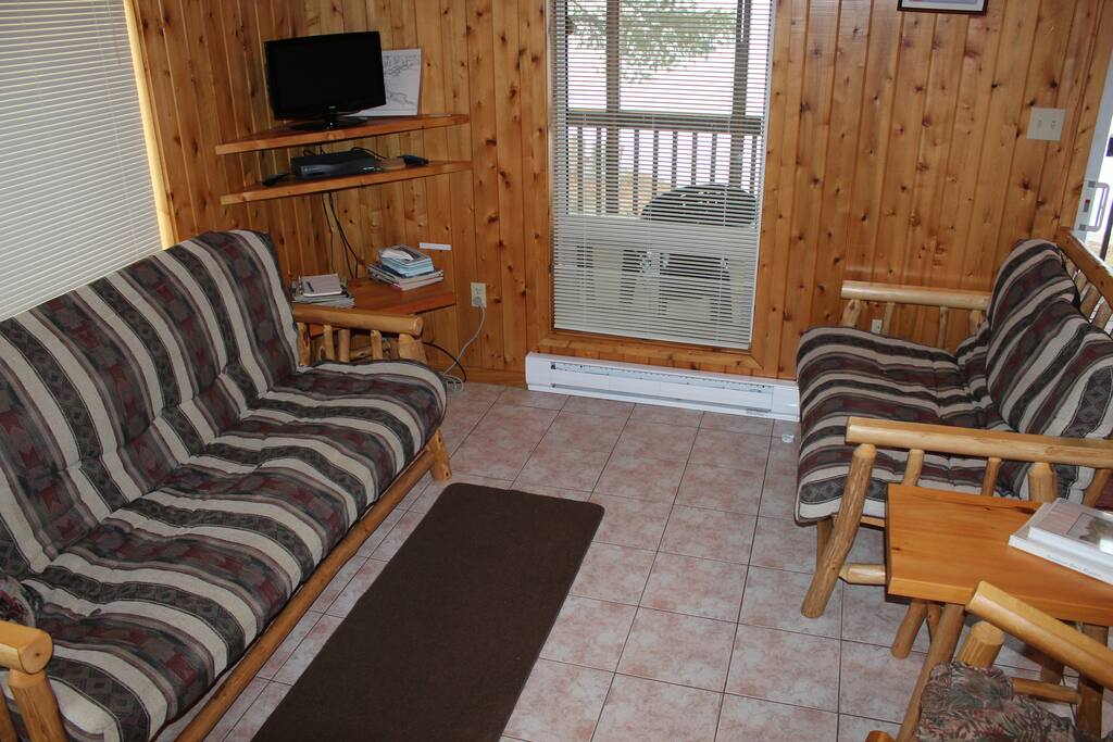 Main sitting area, TV, dvd