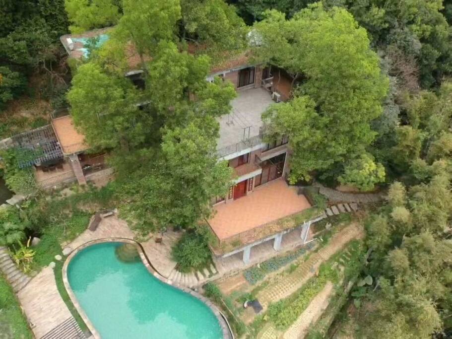 泳池