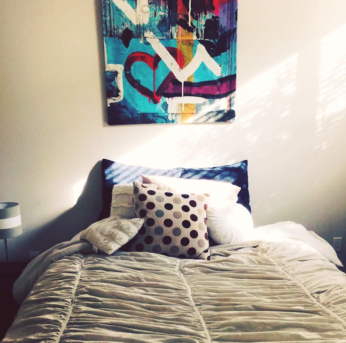 Private Bedroom- Queen Size Bed