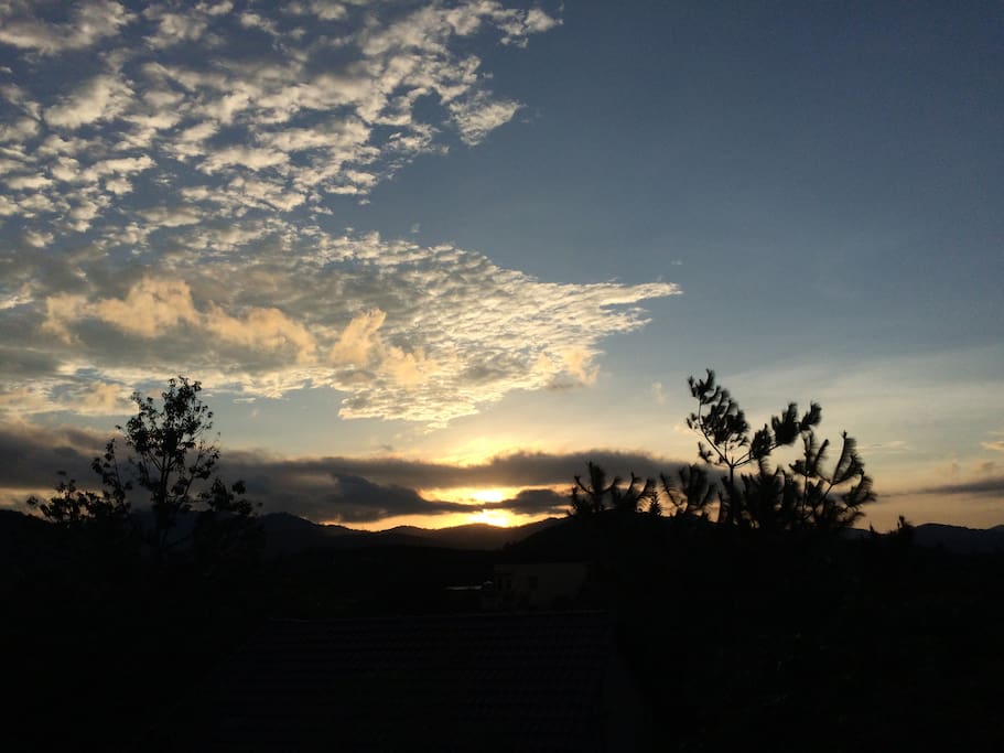 The Magnificent Sun Departs to Distance Place...