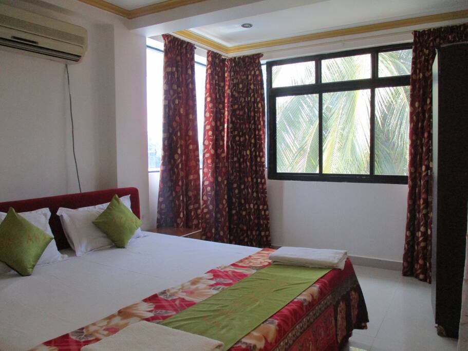 Executive Suite - Bedroom