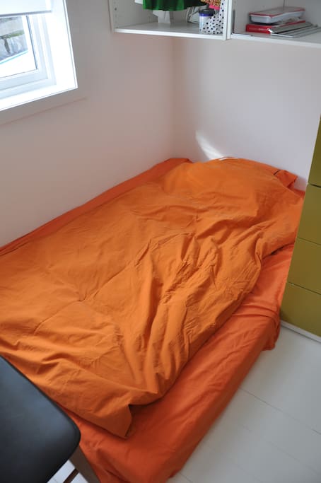 150 cm bed.