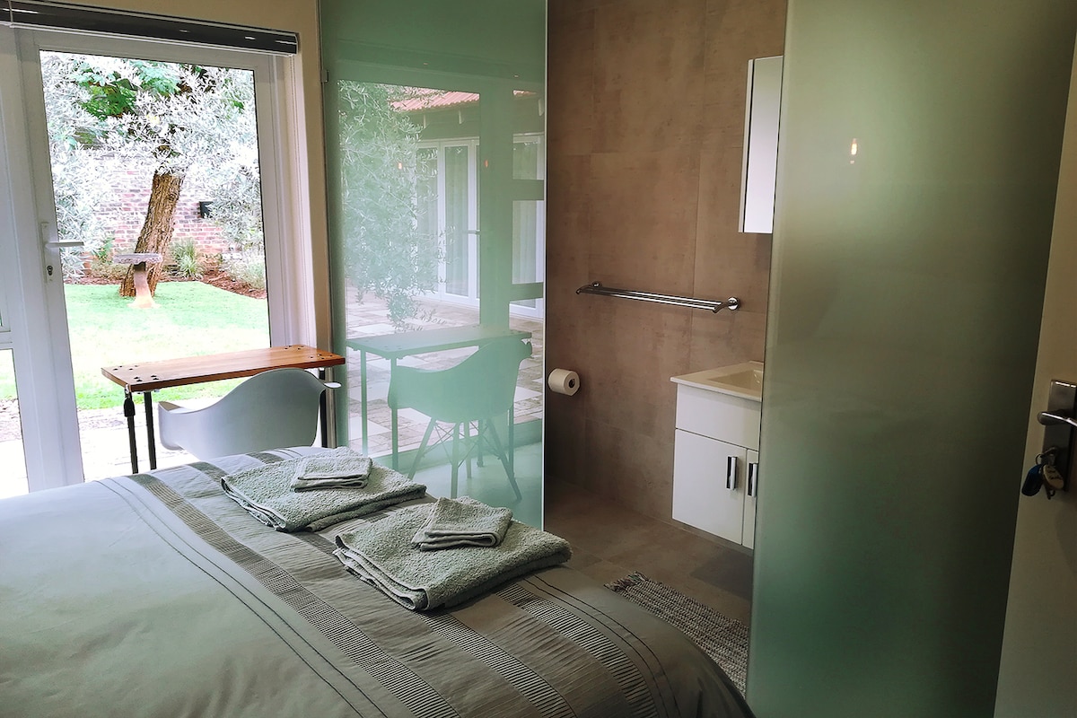 Room One Bathroom Overview