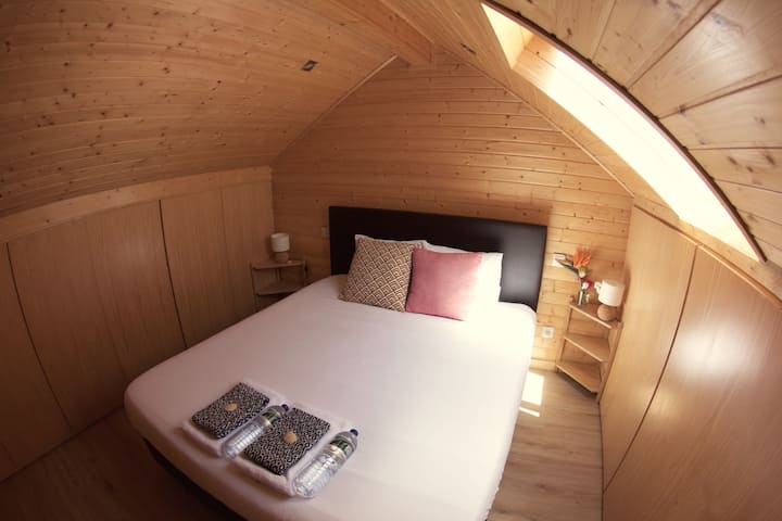 Dhomë dyshe me pamje nga oqeani