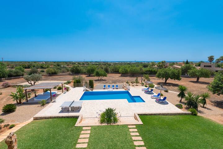 Villa Vadell: Luxury, Holidays, Sun and Beach gallery image 3