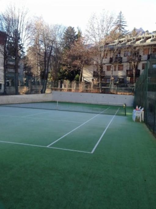Tennis court