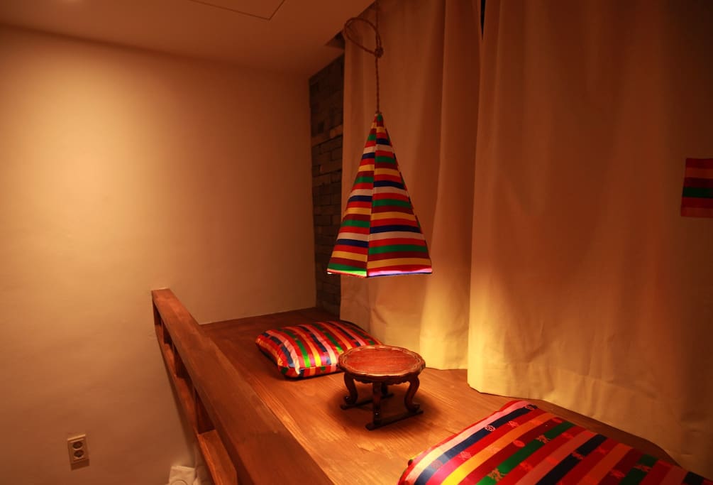 2인실 아늑한 공간
Bunk Bed and Private Bathroom