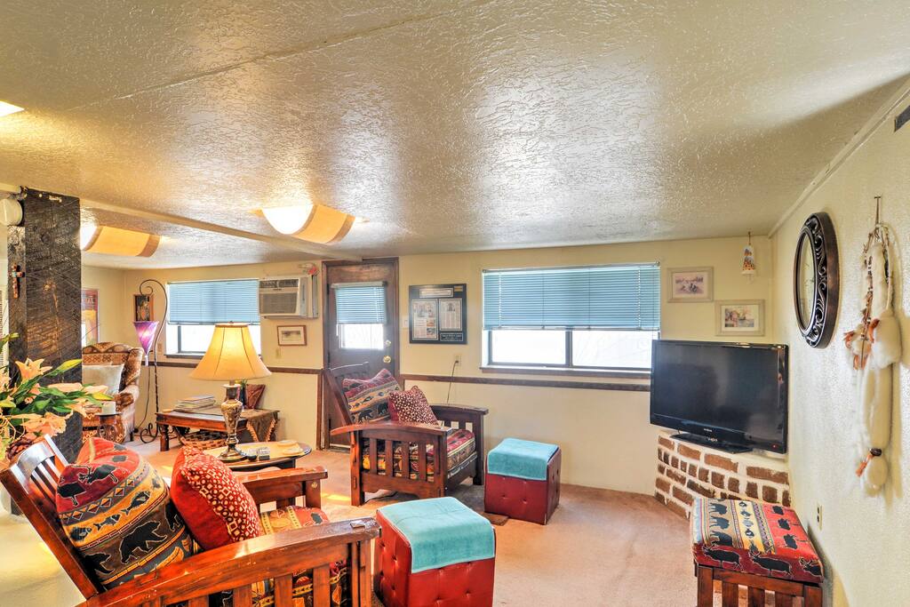 This casita is ideal for up to 4 travelers.