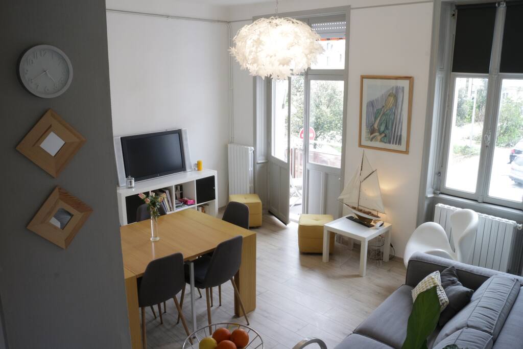 Salon vue place
