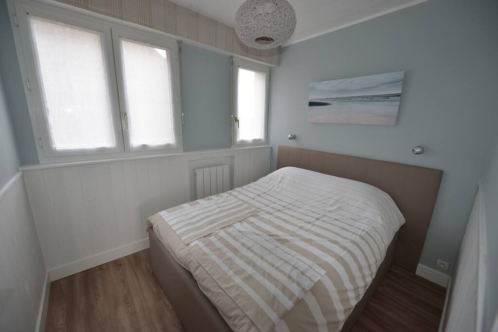 chambre avec lit coffre