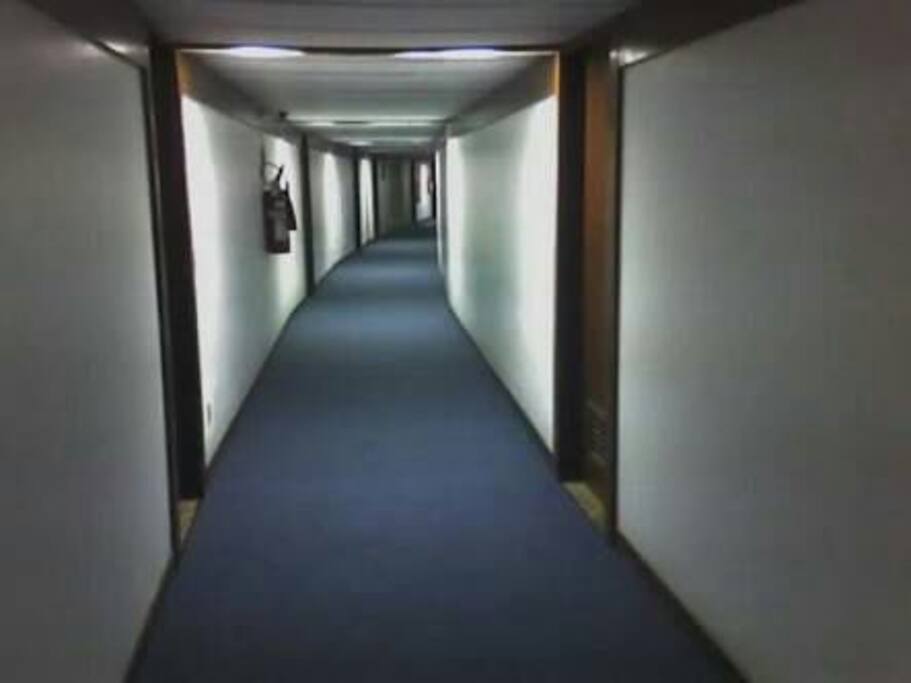 Corredor dos apartamentos