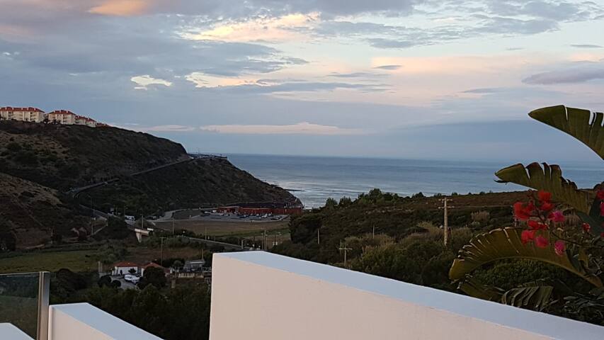 Great property with sea view and infinity pool gallery image 4