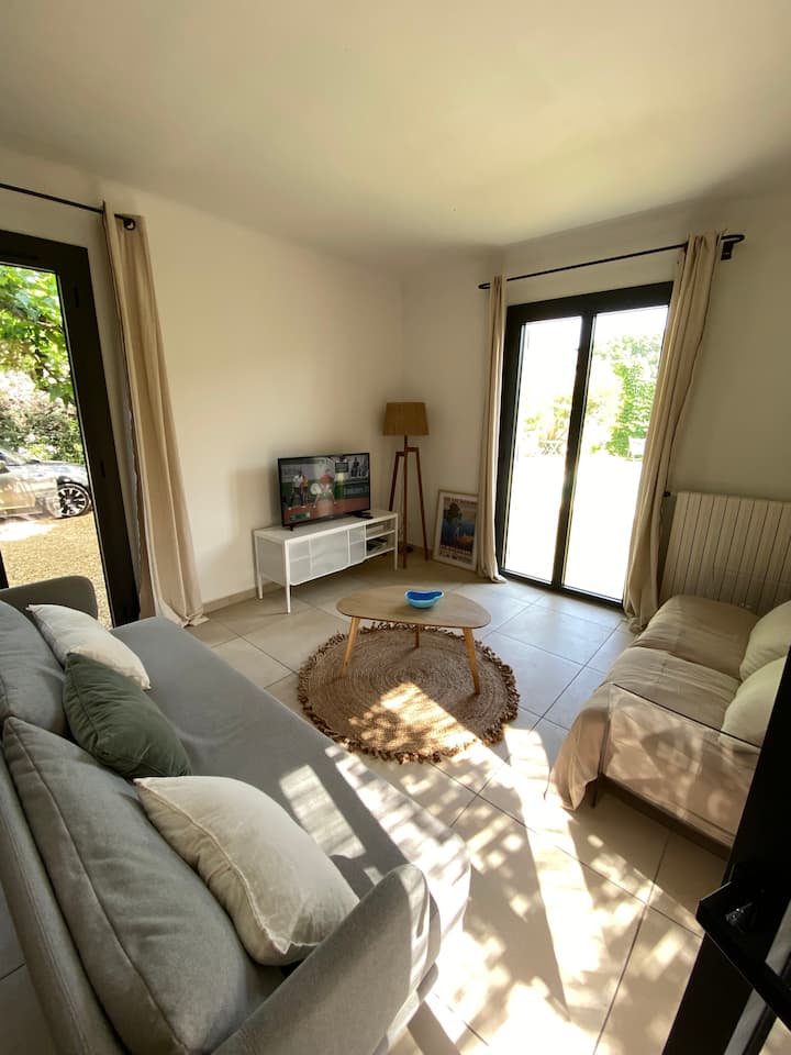Maison Avec Piscine Face Au Luberon - ibis budget Cavaillon