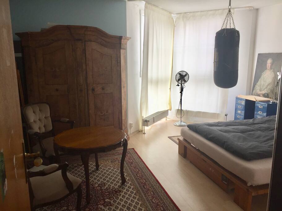 The corner to work or just to relax
