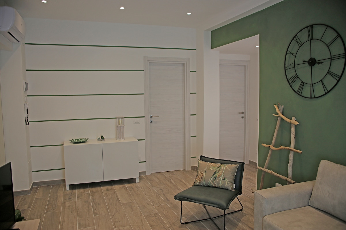 Popular Airbnb listing: From Sand Citra code 011015- LT 0984 in La Spezia