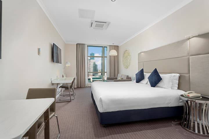 Melbourne Holiday Rentals & Homes - Victoria, Australia | Airbnb