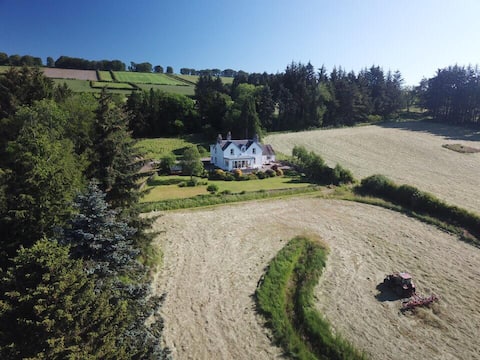 Highland Farmhouse with Games Barn – Sleeps 15