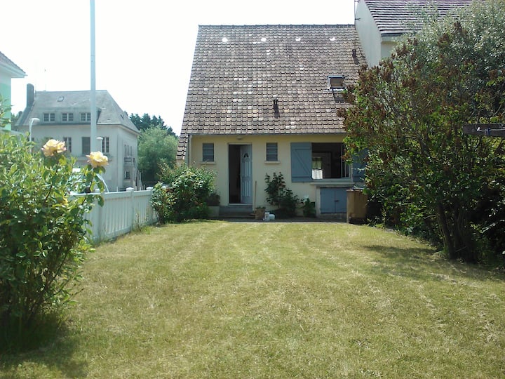 Home in Fort-Mahon-Plage · ★4.35 · 2 bedrooms · 3 beds · 1 bath