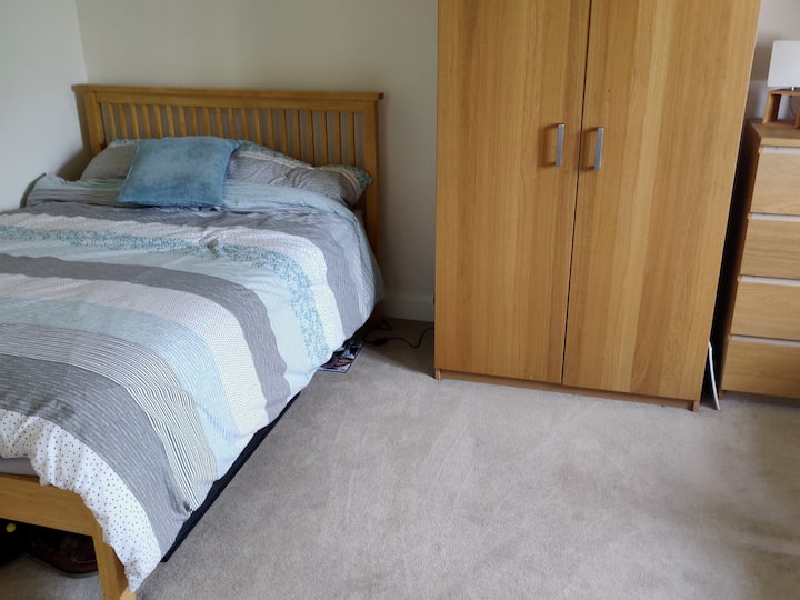 West Byfleet Holiday Rentals & Homes England, United Kingdom Airbnb