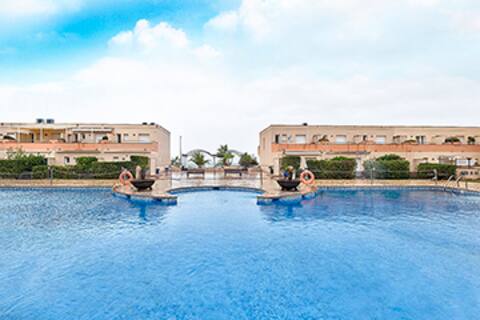 Apt in the beach, Terrace-Garden to pool-beach