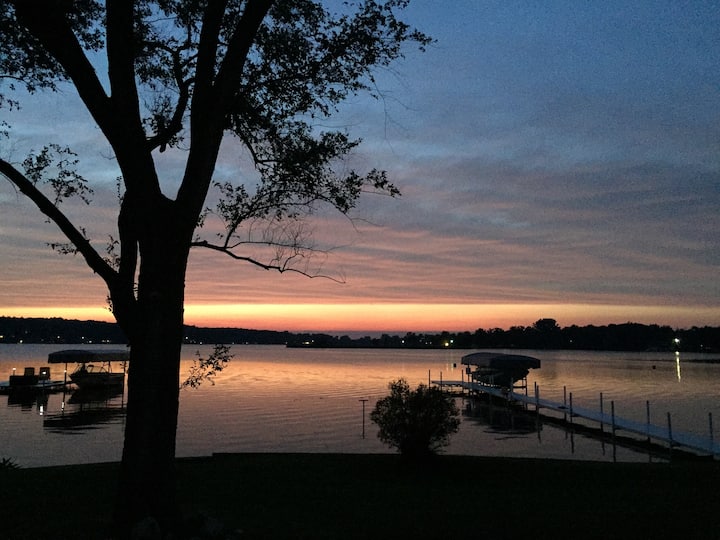 Luxury Lakehouse on Snow Lake Houses for Rent in Fremont, Indiana