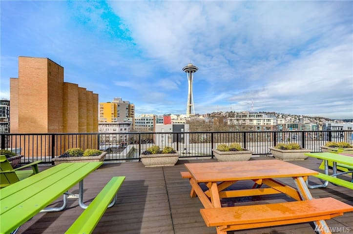 Downtown Heart - Walk to Everything