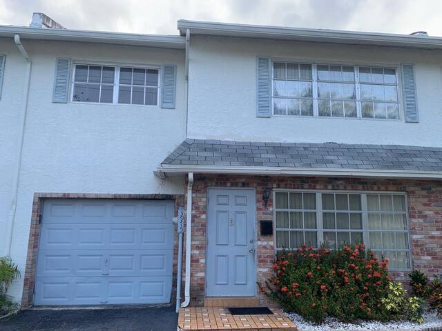 Nice large house near the beach