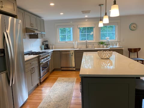 Newly Renovated Two Bedroom Home, Screened Porch