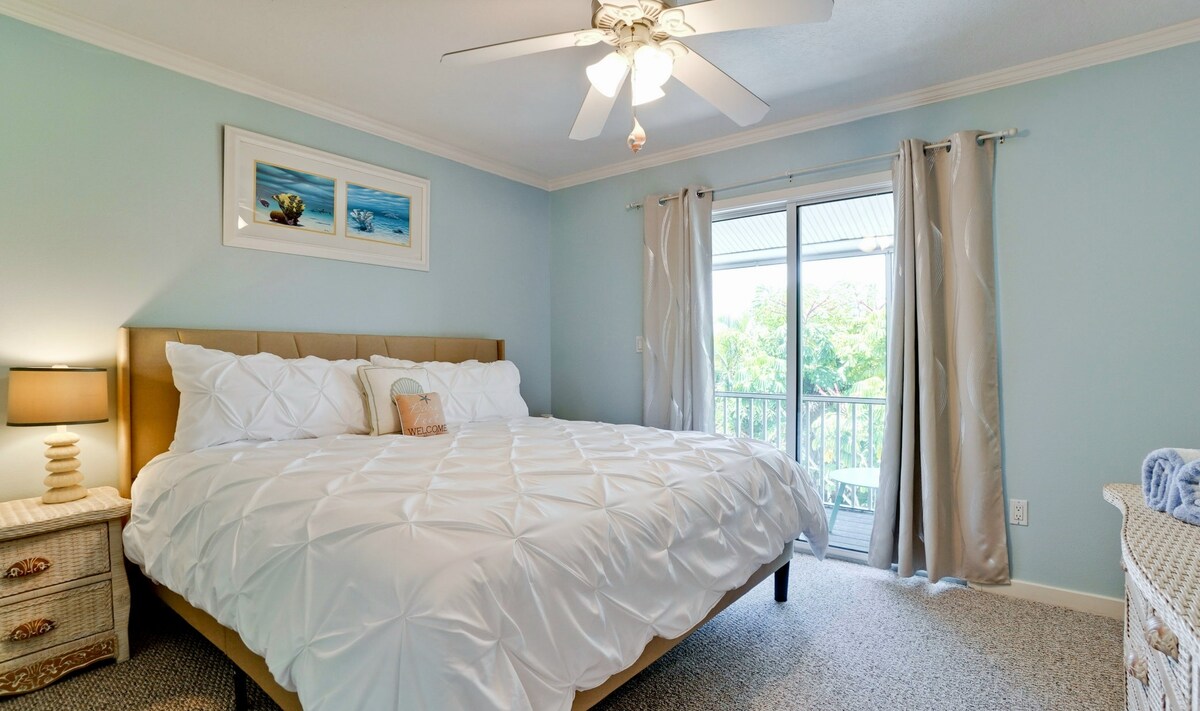 Luxusný matrac King v primárnej spálni: 15-palcový matrac Sealy Posturepedic® Plus Exuberant II