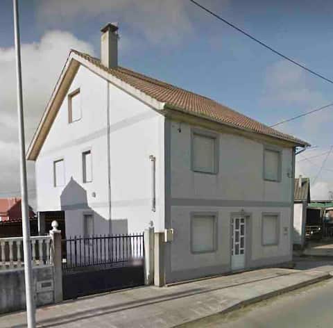 Grandpa's house
A Coruña, Laracha, Leston