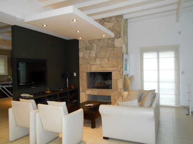 PINA 8 PERS BAJAMOS 30% LOS $ MAS PERS POR MENOS $