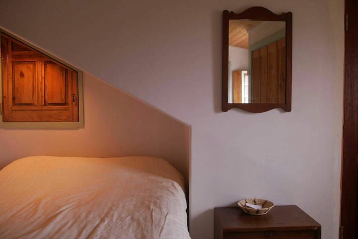 A quiet room in Arroyo Seco