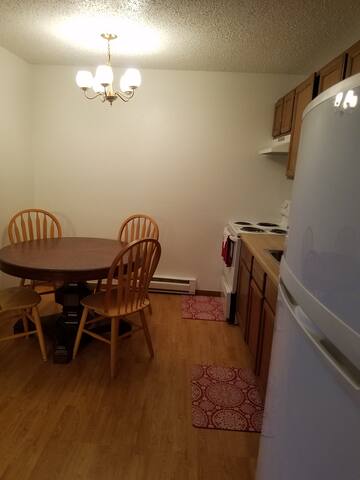 1 bed, 1 bath ground level apartment in Hazen, ND!