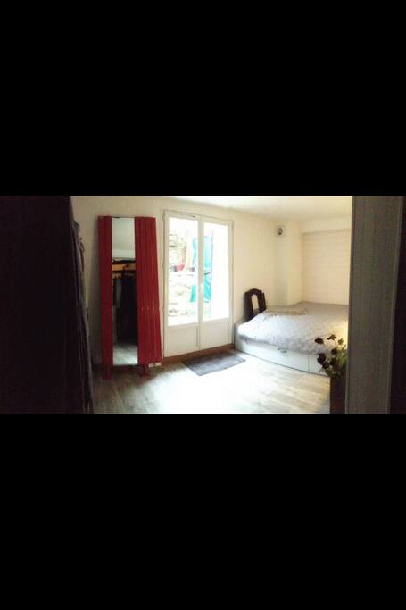La chambre au calme, donnant sur le jardin