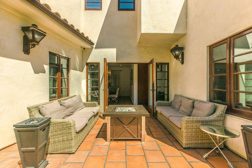 outdoor sitting area