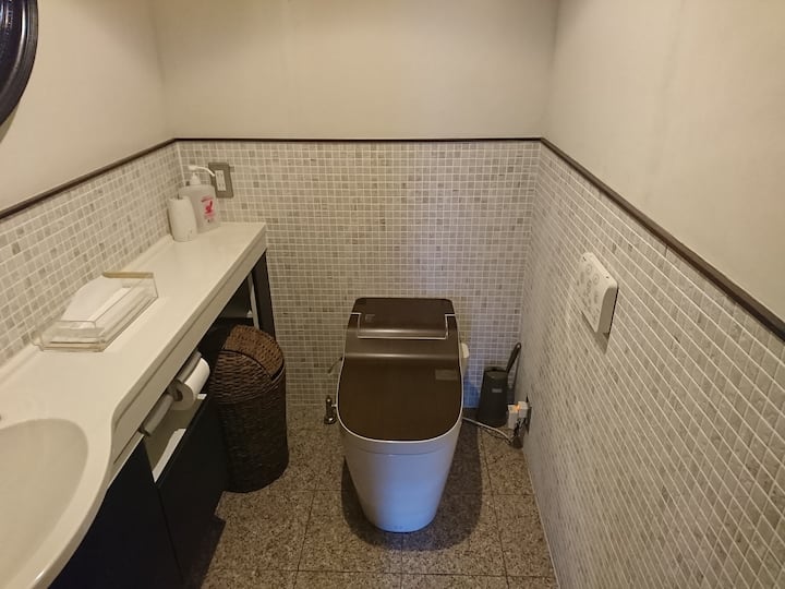 Hiroshima広島 1Fトイレ