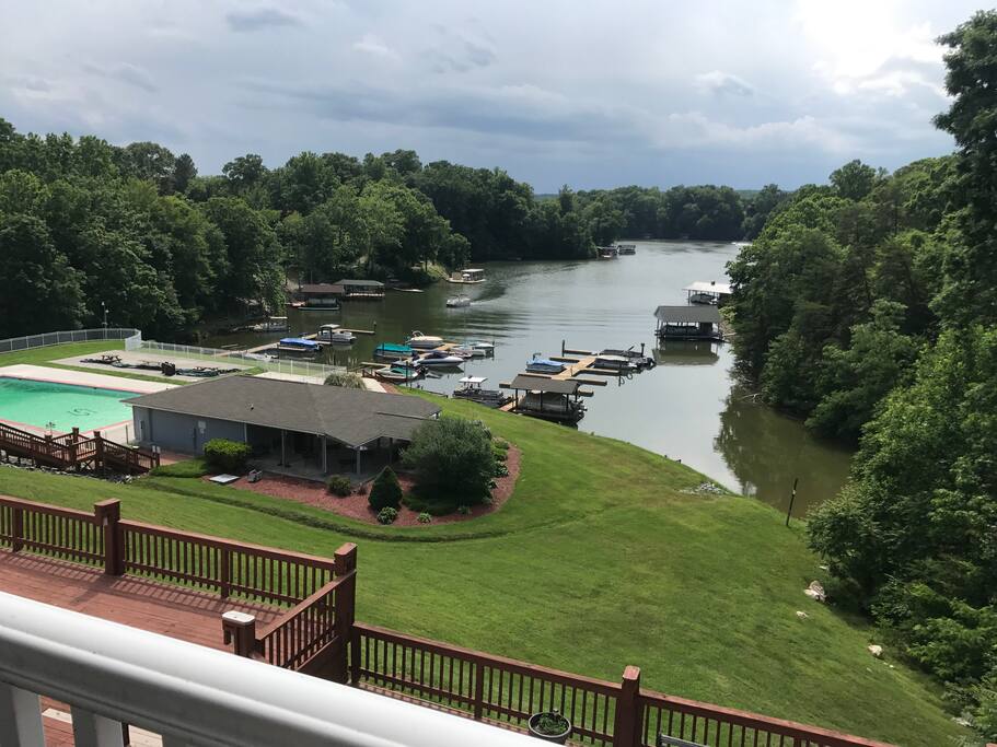 Full service cabana/ swimming pool, boat ramp