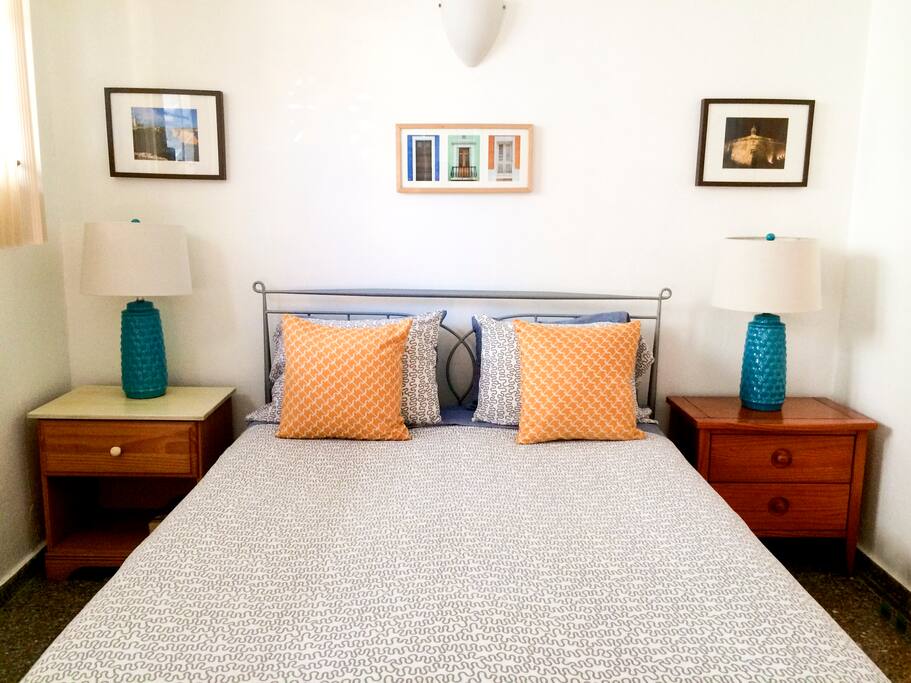 Queen size bed