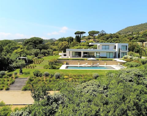 Luxurious contemporary villa with sea and St Tropez views
