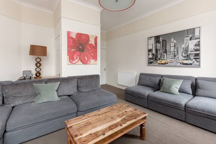 Rose Street Residence gallery image 4