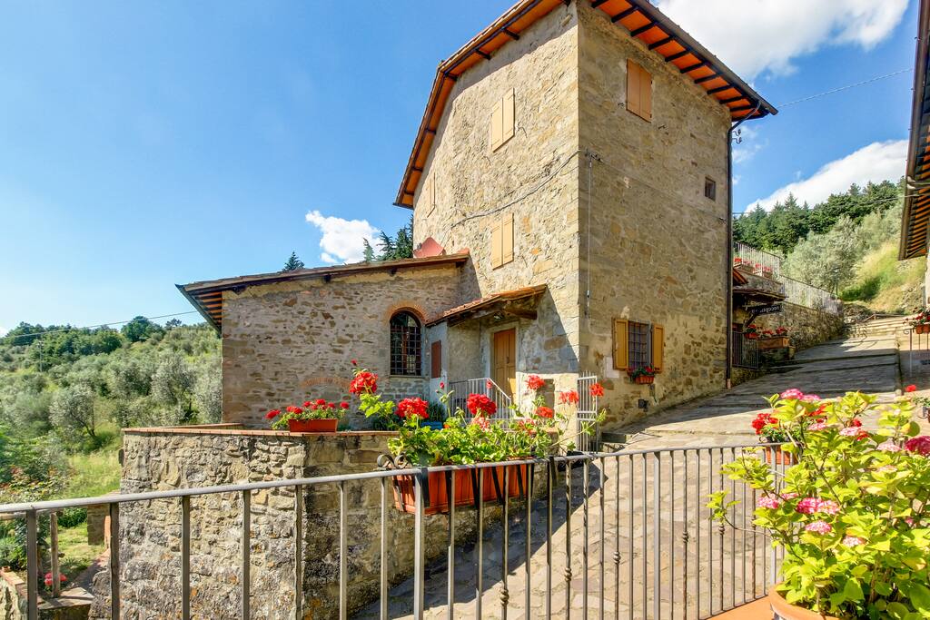 Our building 3br 2ba Tuscany shared pool