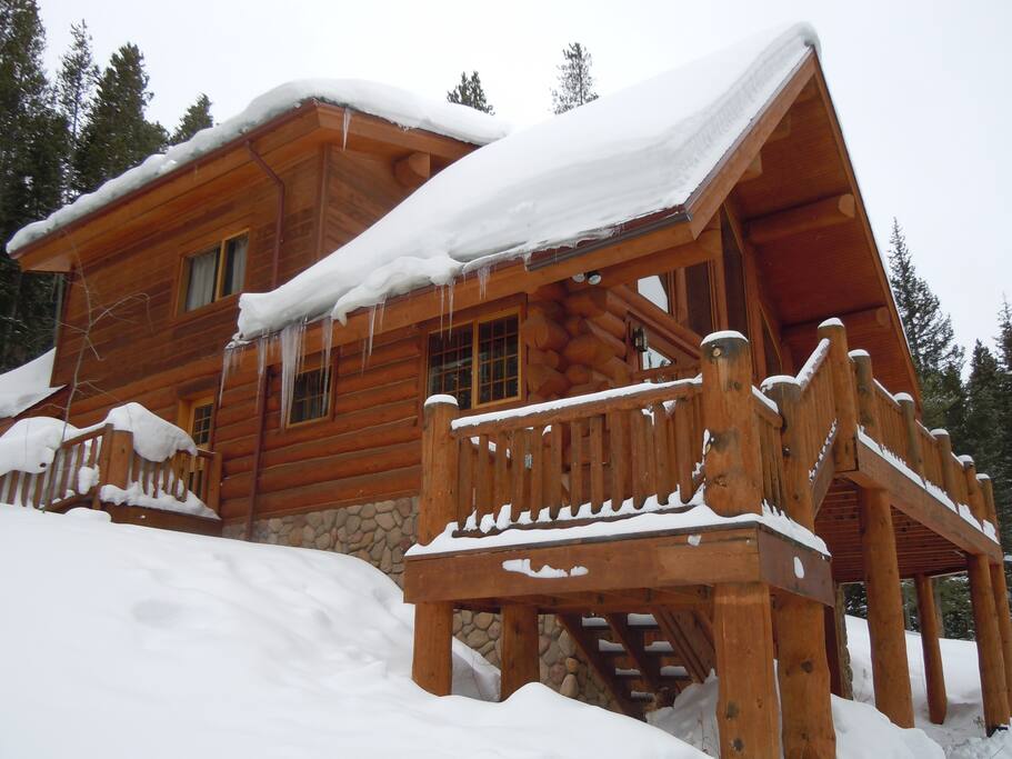 Wooden lodge