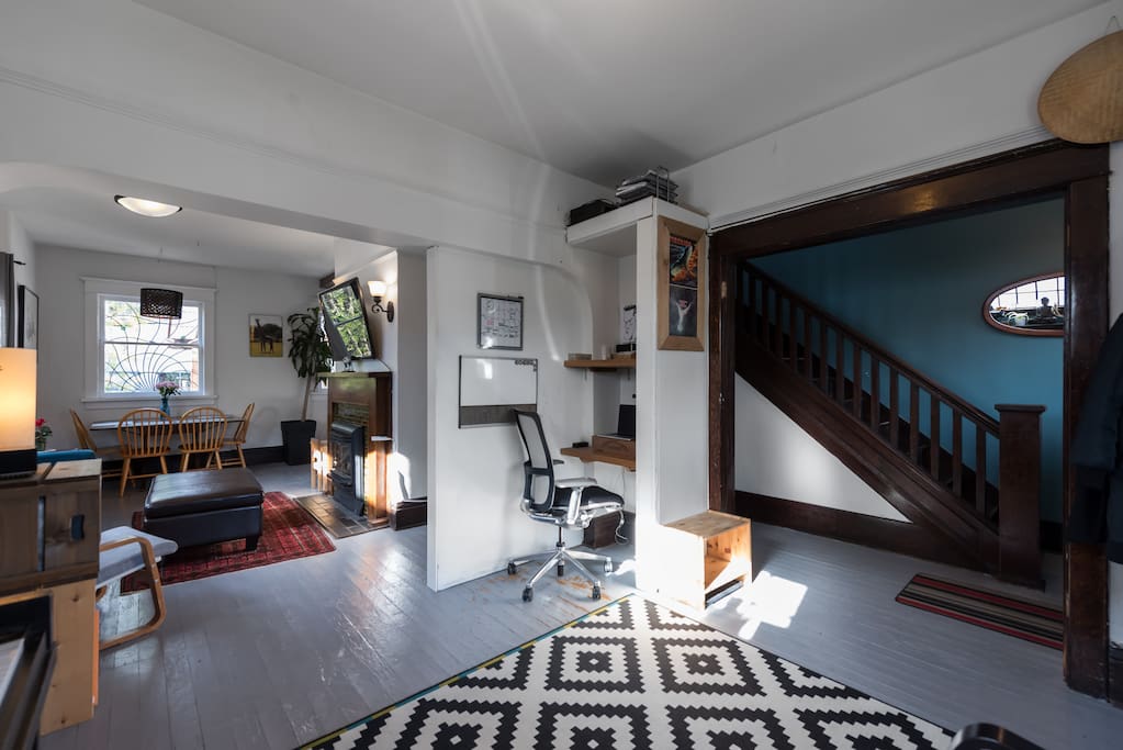 Living room/office